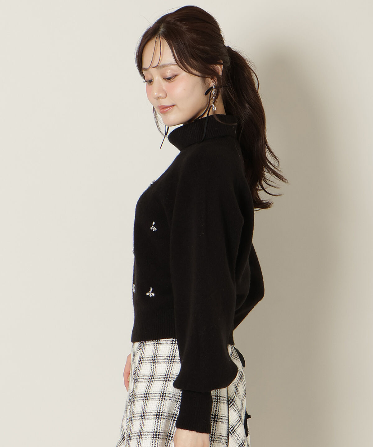 WILLSELECTION「ビジューハイネックニットプルオーバー」|ニット・セーター|