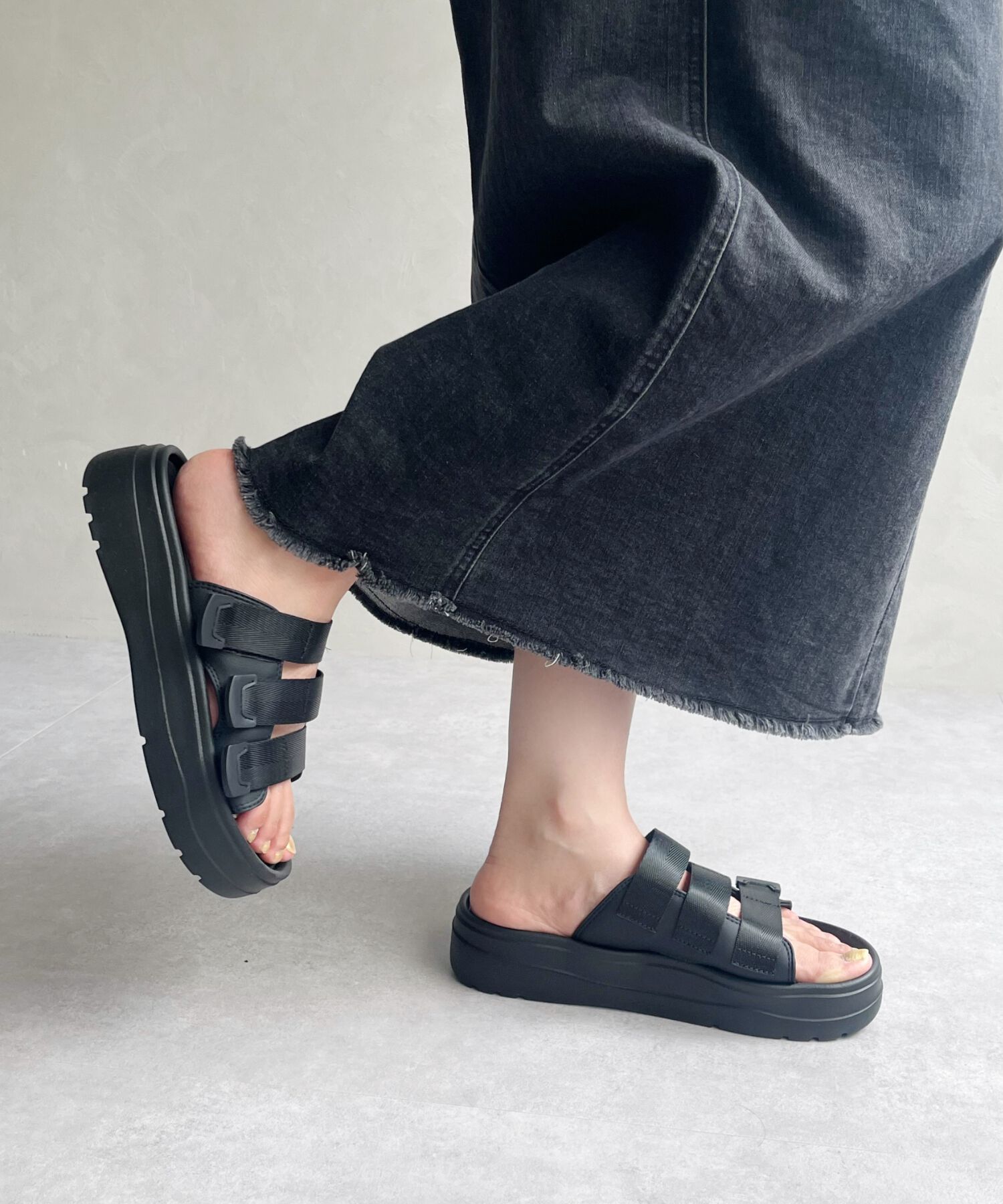 ORiental TRaffic「【Fit meサンダル】3本ベルトスライドサンダル/55209 WEB限定」|サンダル|