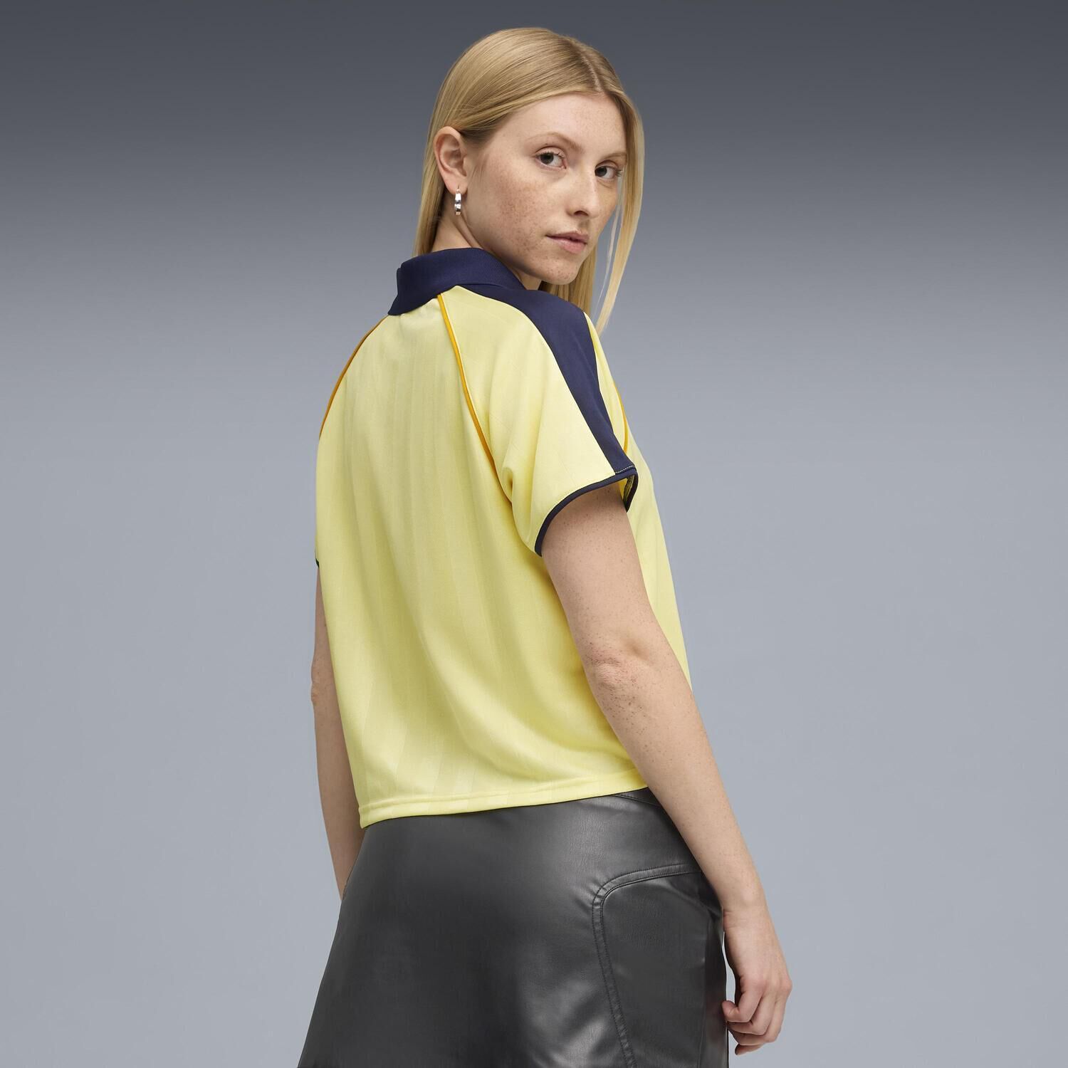 PUMA「【PUMA ｳｪｱ】W T7 RELAXED FOOTBALL JERSEY」|Tシャツ・カットソー|