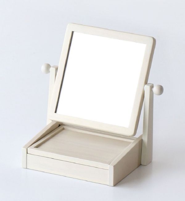 B-COMPANY「毎日の身支度を省スペースで　コスメミラー」|ミラー|