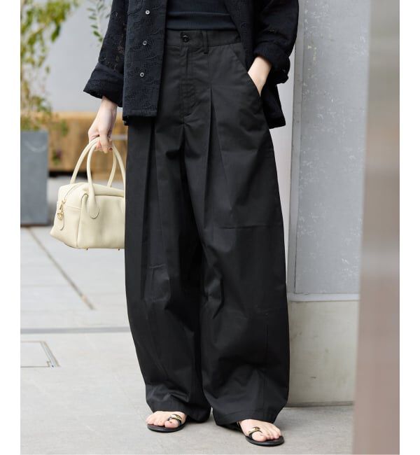 SLOBE IENA「《接触冷感/WEB限定/追加2予約》ライトチノタックカーブトラウザー」|チノ|ブラック