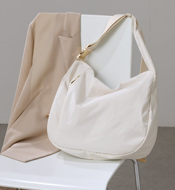  「【軽量320g！ショルダー長さ調整可/A4対応】ナイロンテープショルダーバッグ」|ショルダー・メッセンジャー|アイボリー