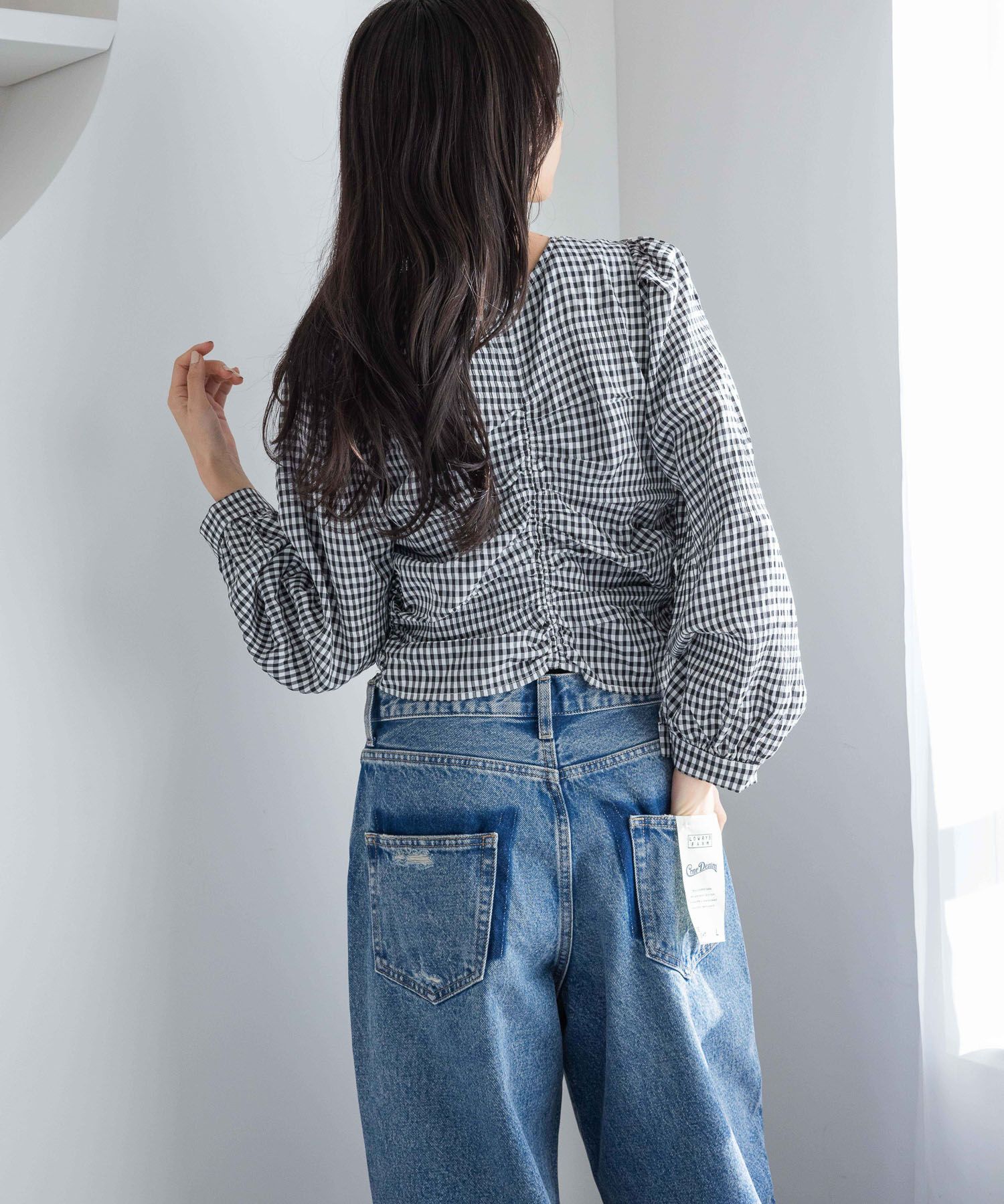 LOWRYS FARM「【前後着用可能】2WAYシャーリングブラウス」|シャツ・ブラウス|