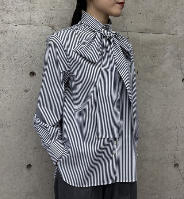 TIARA「ボウタイハイネックボタンブラウス」|シャツ・ブラウス|ホワイト&times;ネイビー
