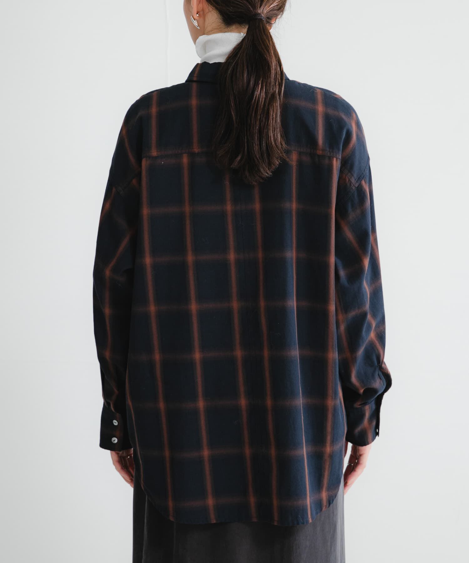URBAN RESEARCH「オンブレーチェックオーバーシャツ」|シャツ・ブラウス|