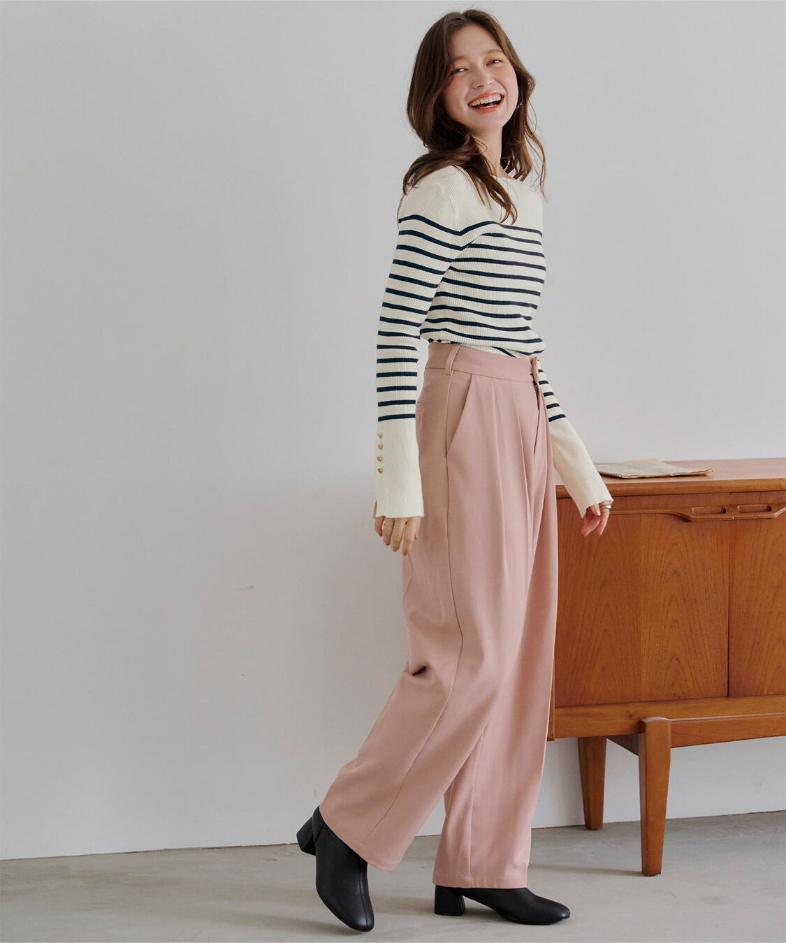 titivate「ボートネックゴールド釦デザインニット」|ニット・セーター|