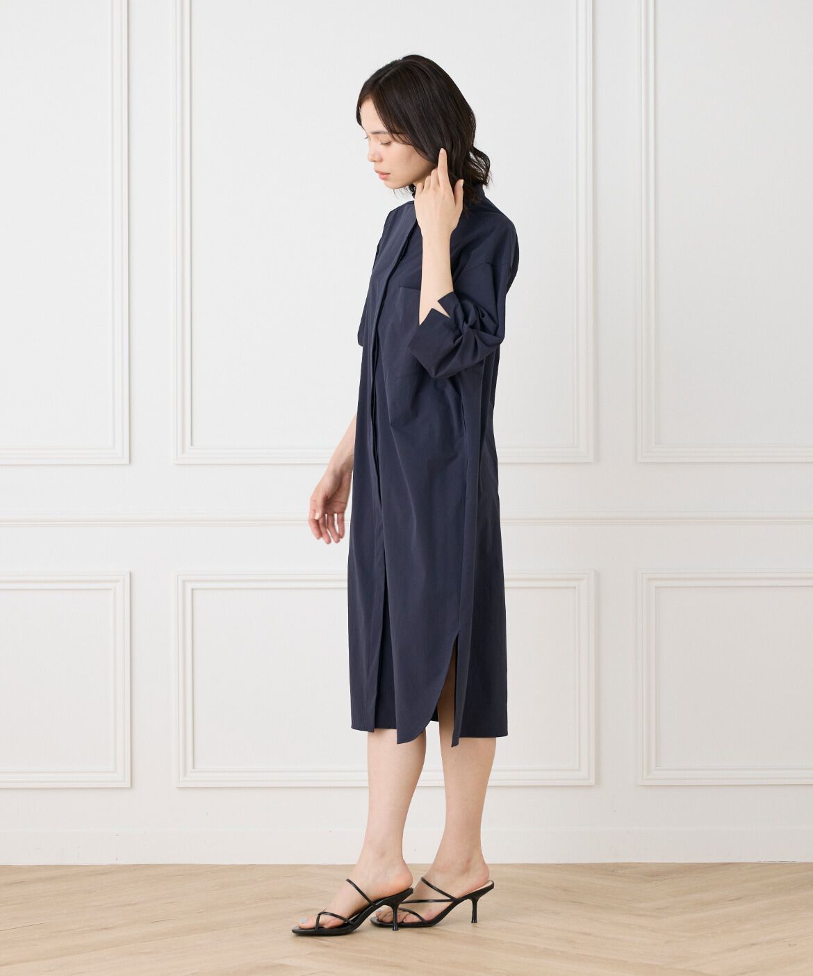 DAY by DAY it&rsquo;s international「バンドカラーツイストスリーブワンピース」|ワンピース|