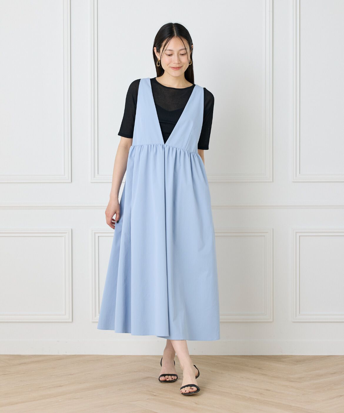 DAY by DAY it&rsquo;s international「Vラインワンピース」|ワンピース|