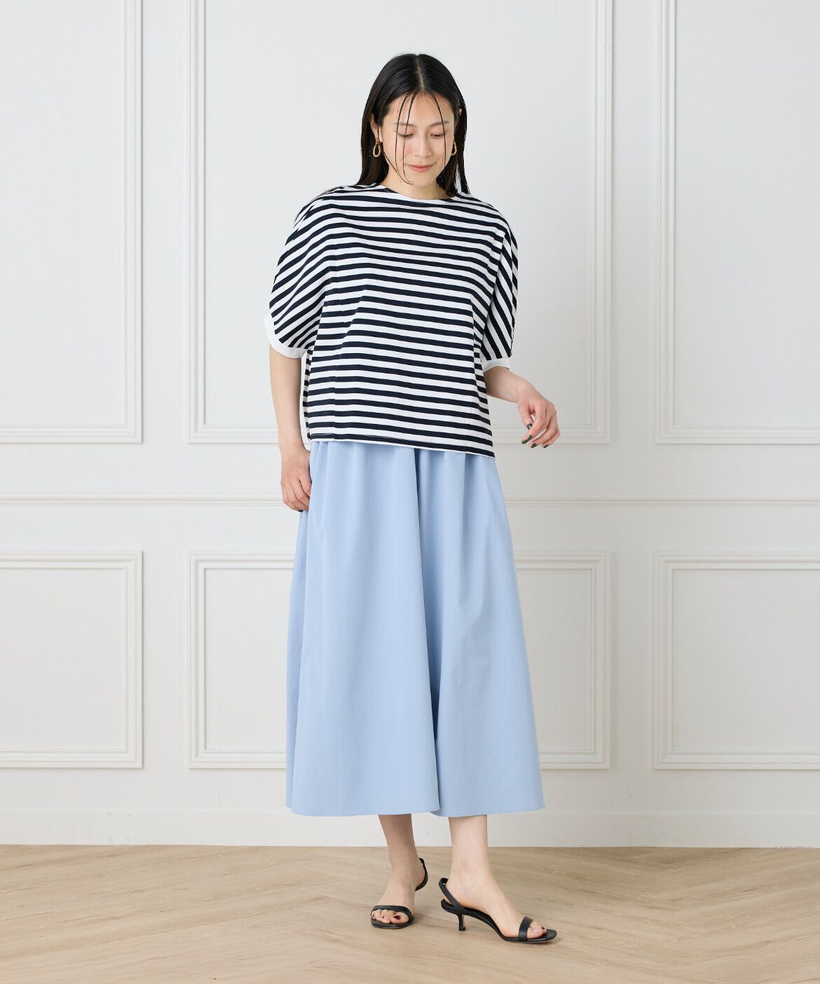 DAY by DAY it&rsquo;s international「Vラインワンピース」|ワンピース|