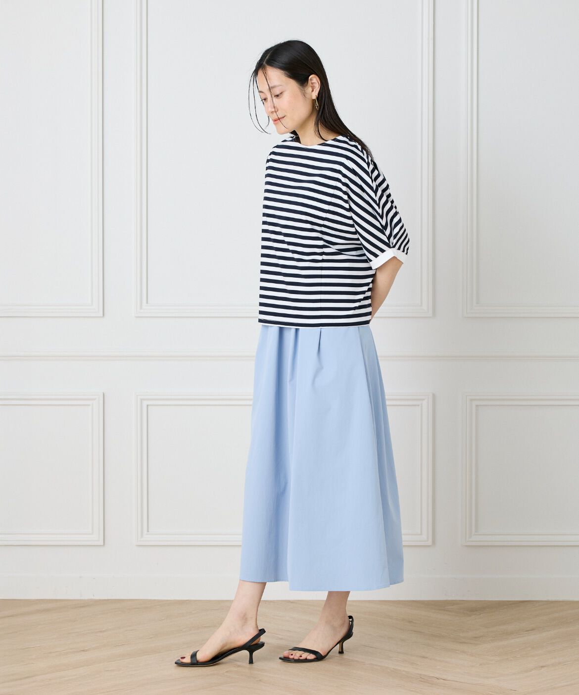 DAY by DAY it&rsquo;s international「Vラインワンピース」|ワンピース|