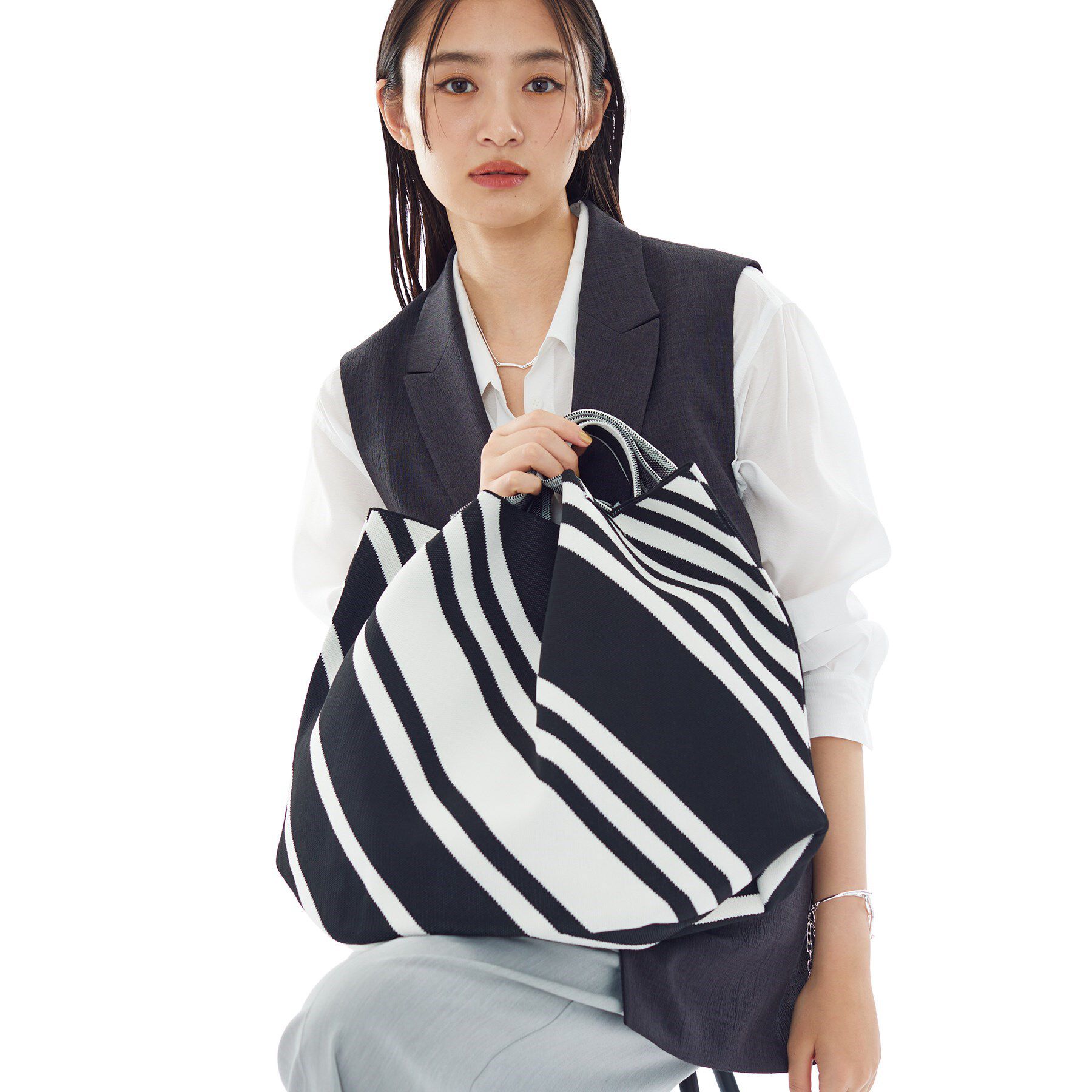 INDIVI「【選べる柄／WEB限定カラー】ビッグニットバッグ」|トートバッグ|ホワイト(301)