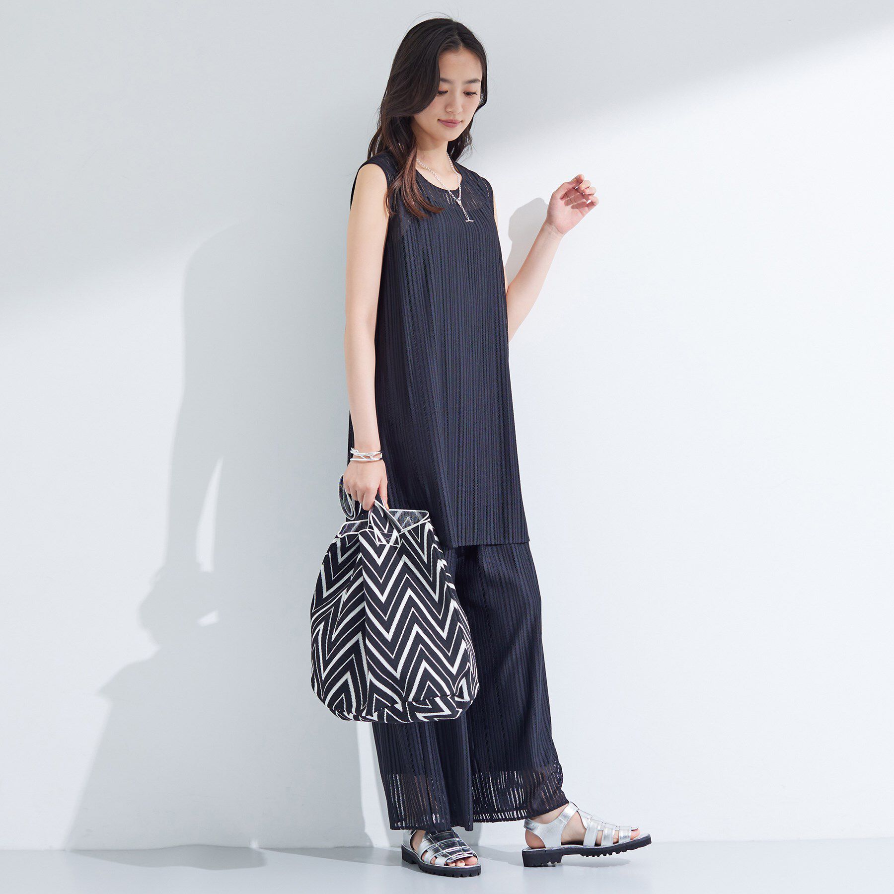 INDIVI「【選べる柄／WEB限定カラー】ビッグニットバッグ」|トートバッグ|