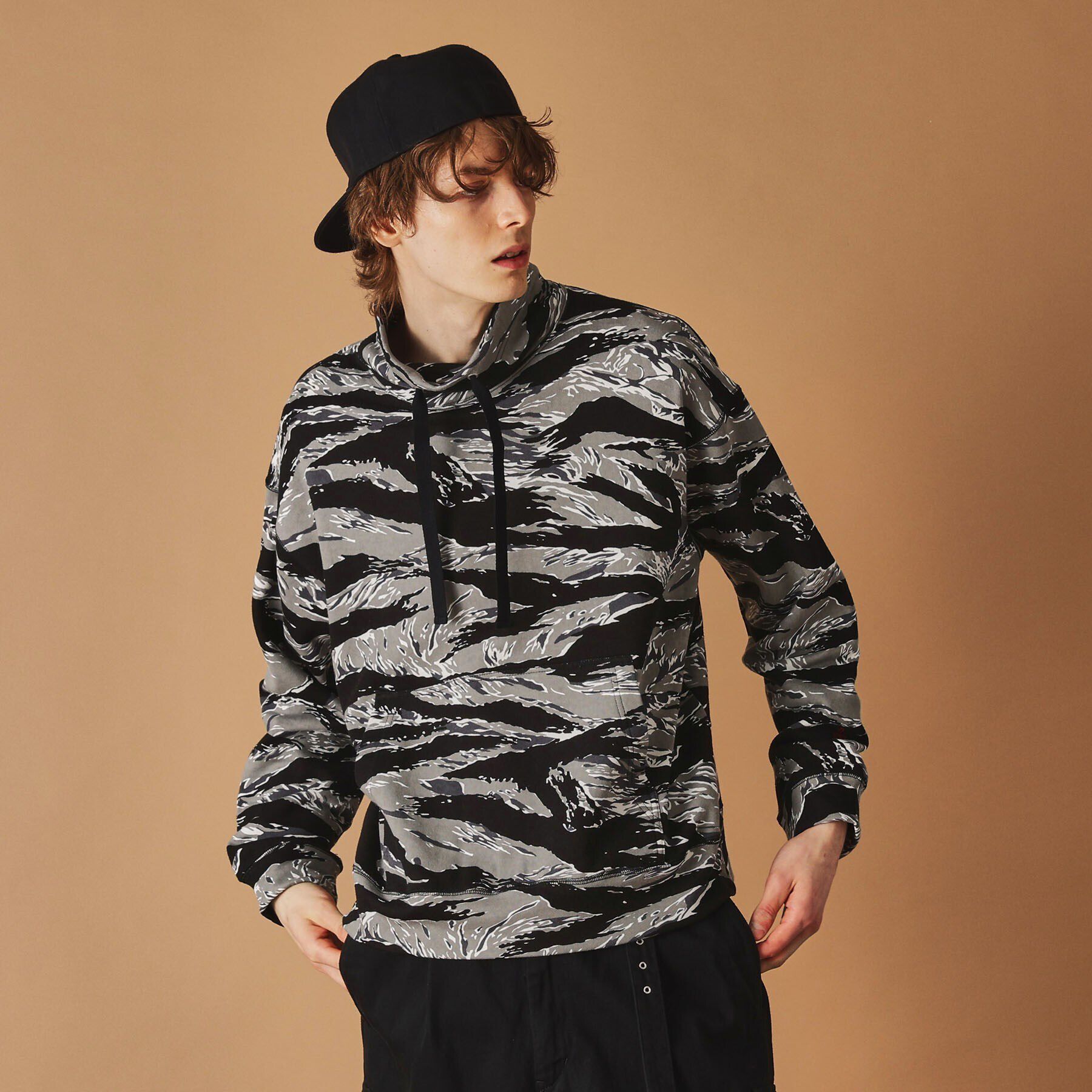 40CARATS&525「【Sサイズ～】迷彩プリントオフタートル」|Tシャツ・カットソー|