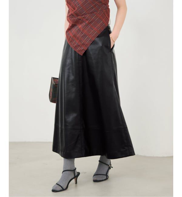 IENA「フェイクレザーフレアスカート」|スカート|ブラック