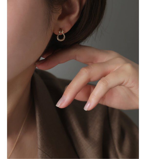 Lilas by Spick&Span「ホースシューピアス K10（両耳）」|ピアス|