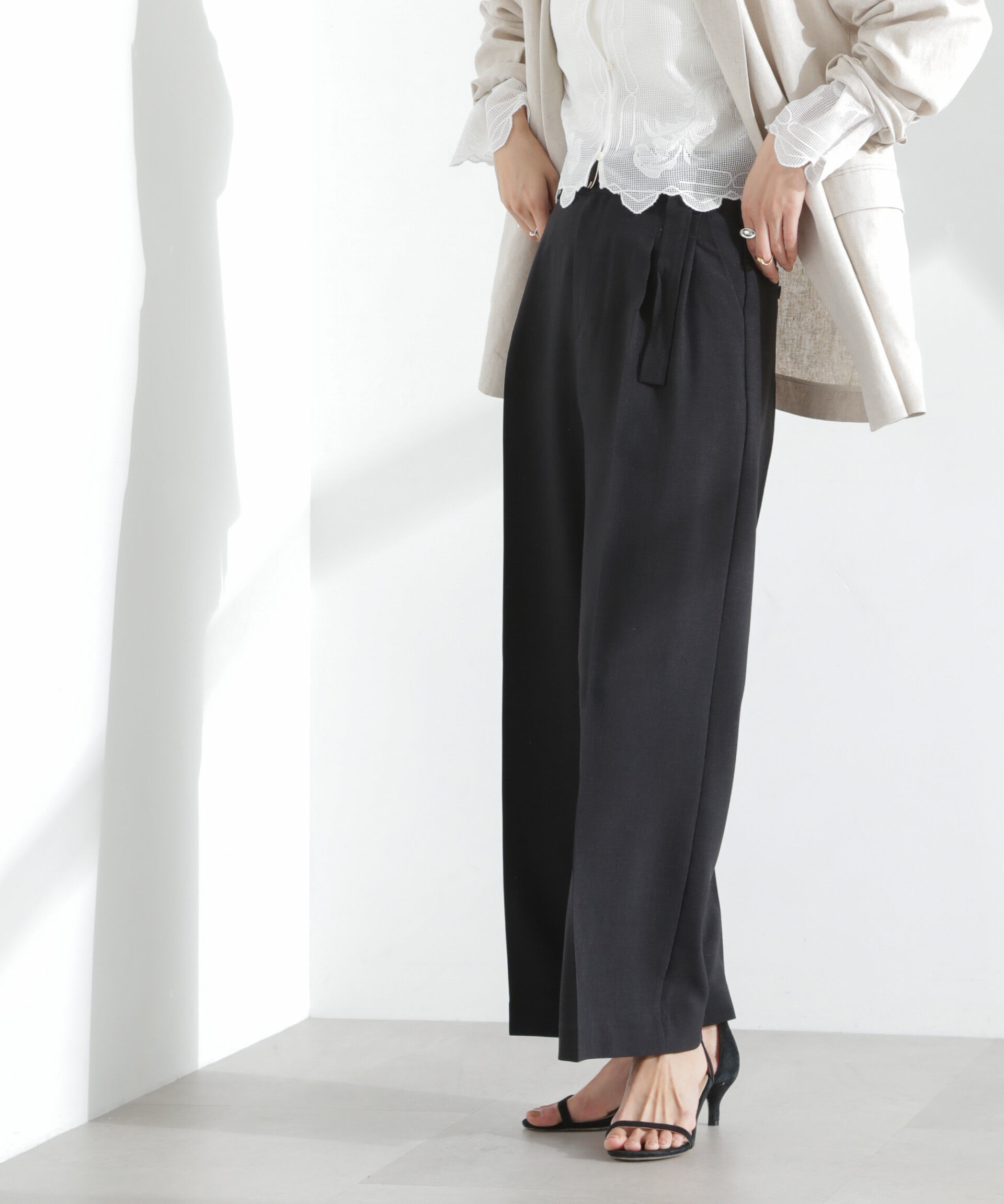 nano･universe「メランジドライ ベルト付きタックワイドパンツ(セットアップ可)」|チノ|