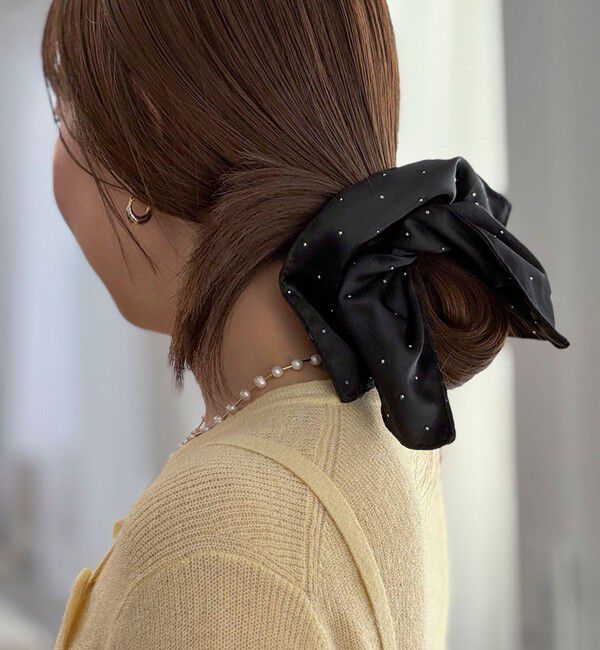 NOLLEY'S「NOLLEYSサテンスクエアキラドットシュシュ」|ヘアゴム・シュシュ|
