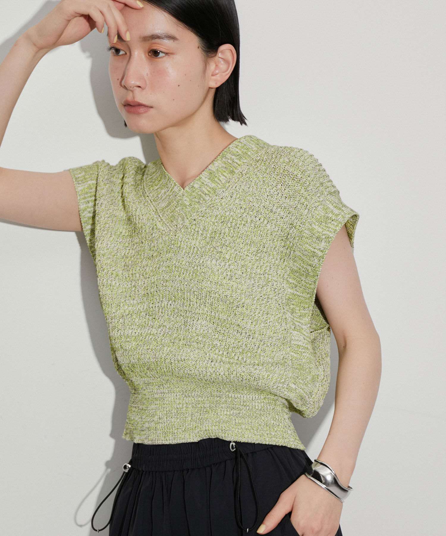 ADAM ET ROPE'「【サステナブル・洗える】ペーパーヤーンミックスニットベスト」|ベスト・ジレ|