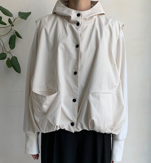  「【WEB限定】裾バルーンフーディーノースリブルゾン」|ベスト・ジレ|