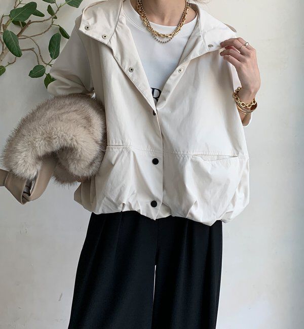  「【WEB限定】裾バルーンフーディーノースリブルゾン」|ベスト・ジレ|