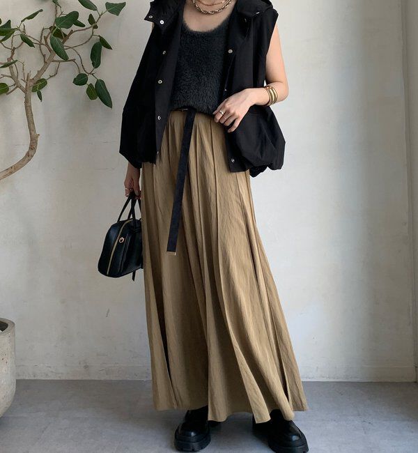  「【WEB限定】裾バルーンフーディーノースリブルゾン」|ベスト・ジレ|