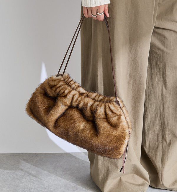  「【シーズンムードを高める】フェイクファードローストリングバッグ」|クラッチバッグ|