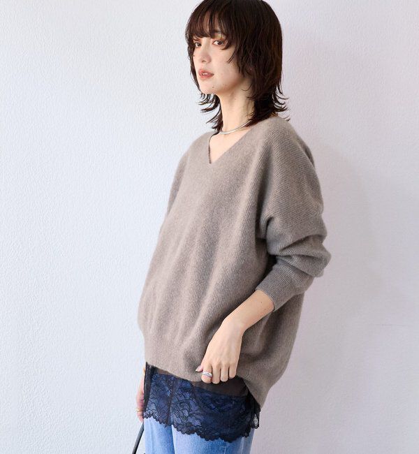  「【抜け感シルエット】ヘアリーウール片畦Vネックニット」|ニット・セーター|