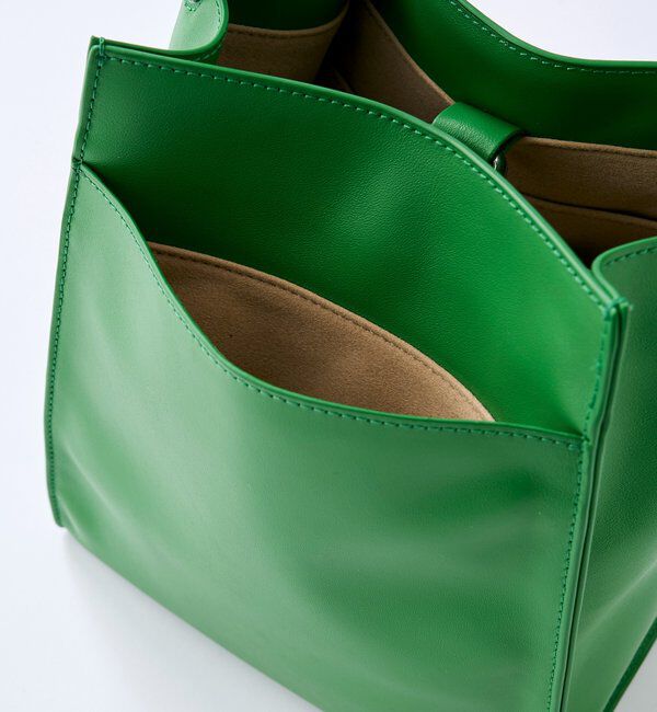  「予約【5段階の長さ調節可能】スムース牛革スクエアショルダー」|ショルダー・メッセンジャー|