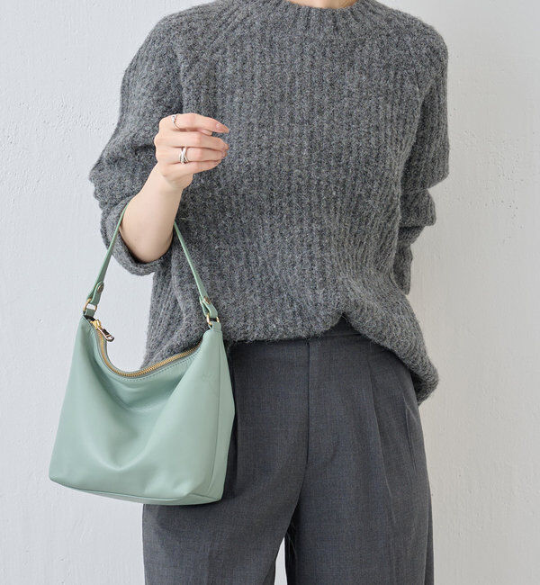  「《3/4～価格改定》ソフトレザーシンプルショルダーバッグ 」|ショルダー・メッセンジャー|