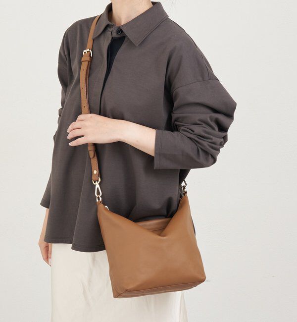  「《3/4～価格改定》ソフトレザーシンプルショルダーバッグ 」|ショルダー・メッセンジャー|