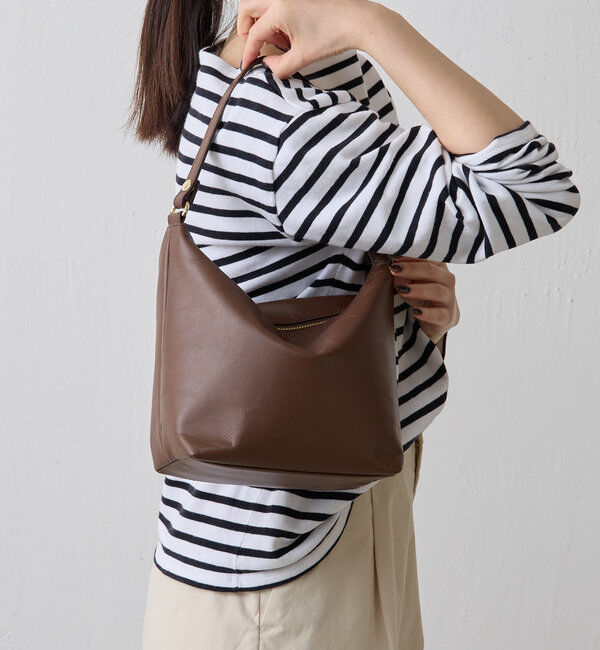  「《3/4～価格改定》ソフトレザーシンプルショルダーバッグ 」|ショルダー・メッセンジャー|