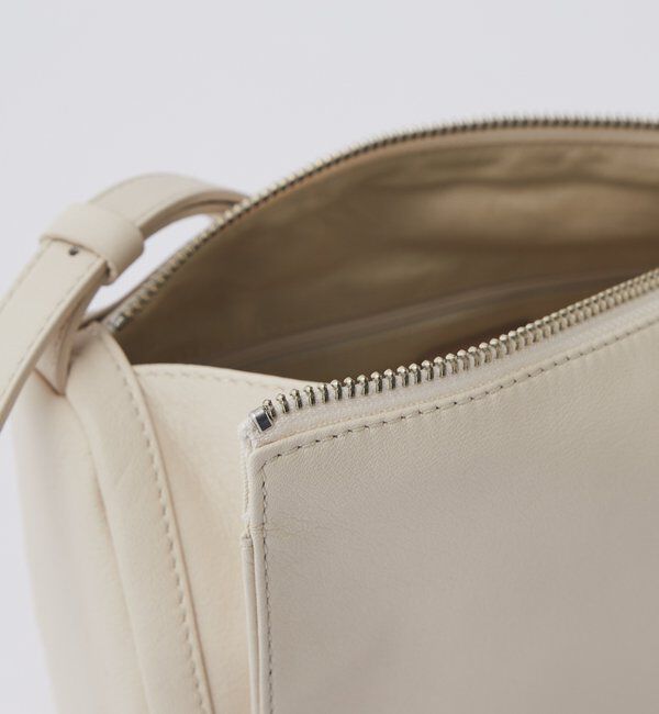  「ソフトレザーロールショルダーバッグ」|ショルダー・メッセンジャー|