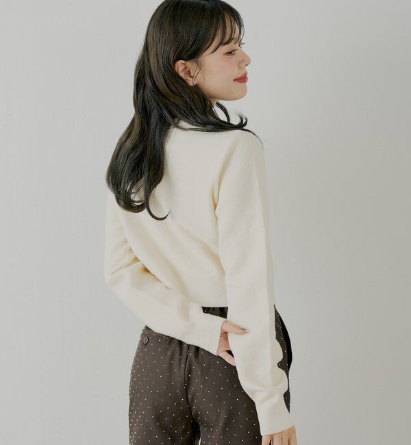  「【SALON by Chico/4色展開】フロントリボンパールフリルトップス」|ニット・セーター|