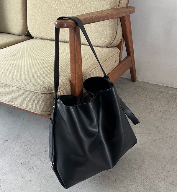  「【WEB限定カラー・ブラック/大容量】2WAYワンハンドルバッグ」|トートバッグ|