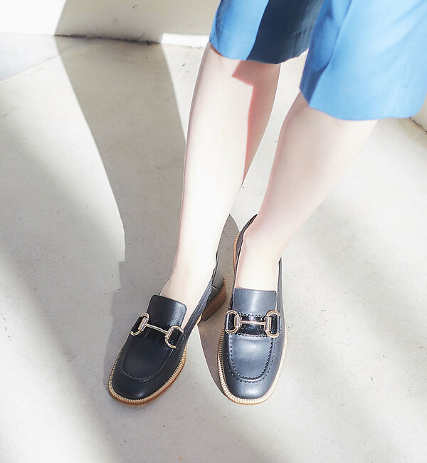 AU BANNISTER「アシンメトリービットローファー」|ローファー|ブラック