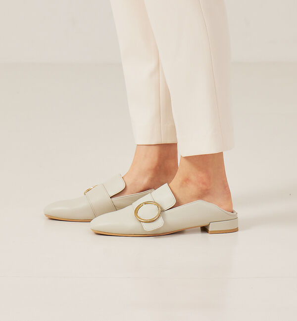 AU BANNISTER「バックルポイントバブーシュローファー」|ローファー|