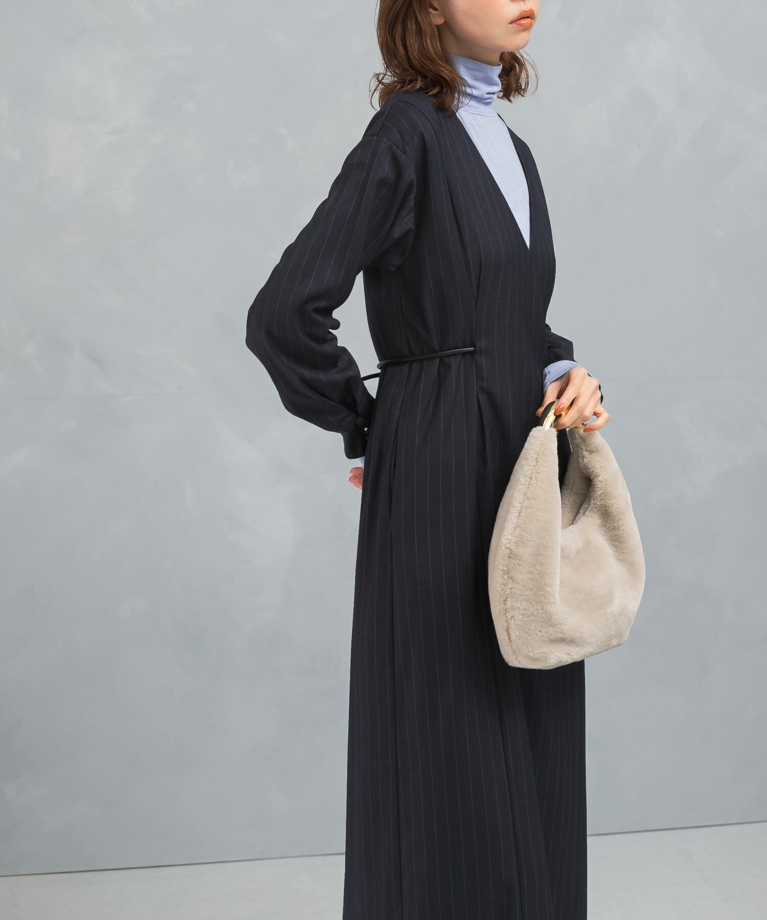 URBAN RESEARCH ROSSO「Vネックベルト付ストレートワンピース」|ワンピース|ストライプ