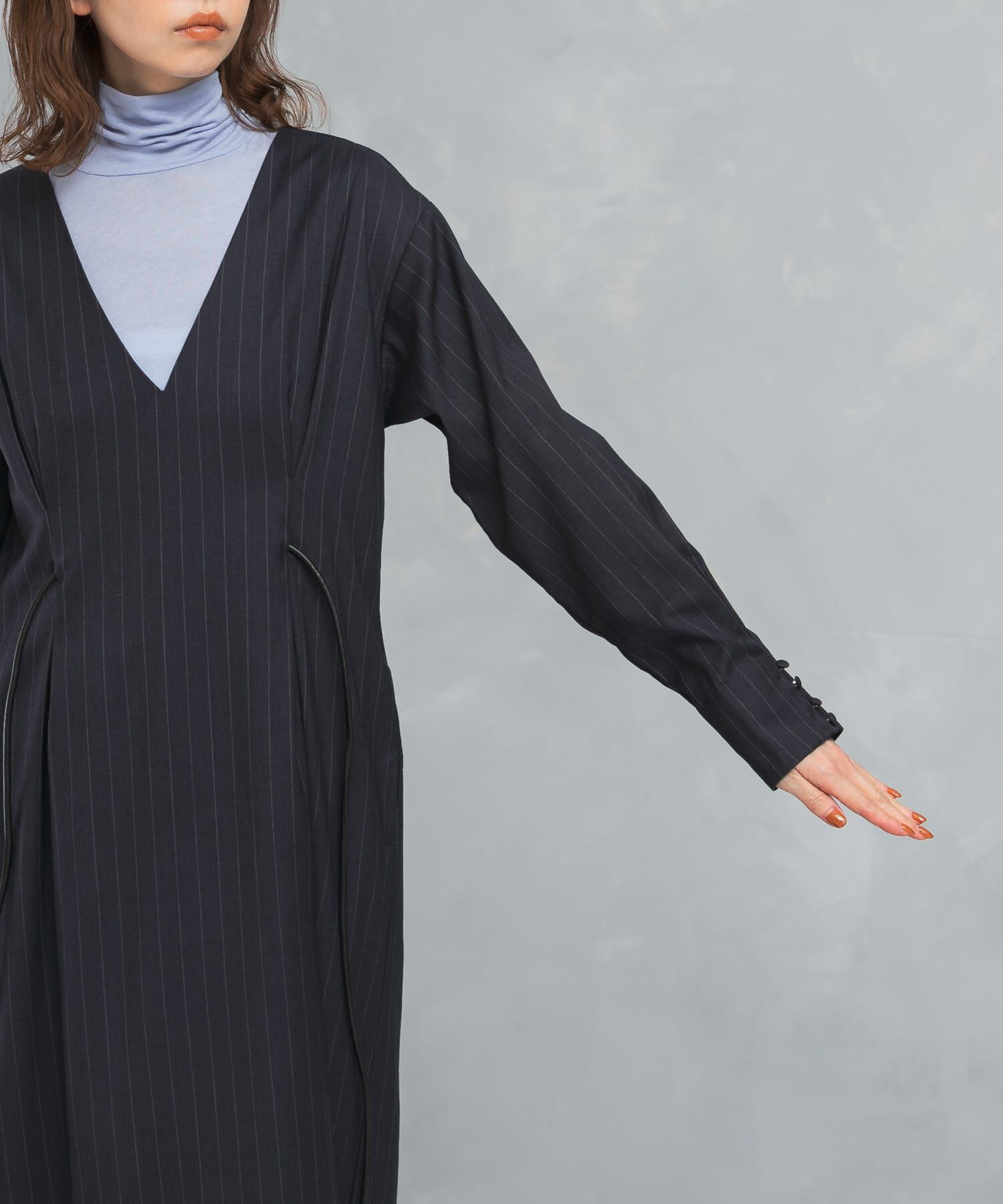 URBAN RESEARCH ROSSO「Vネックベルト付ストレートワンピース」|ワンピース|