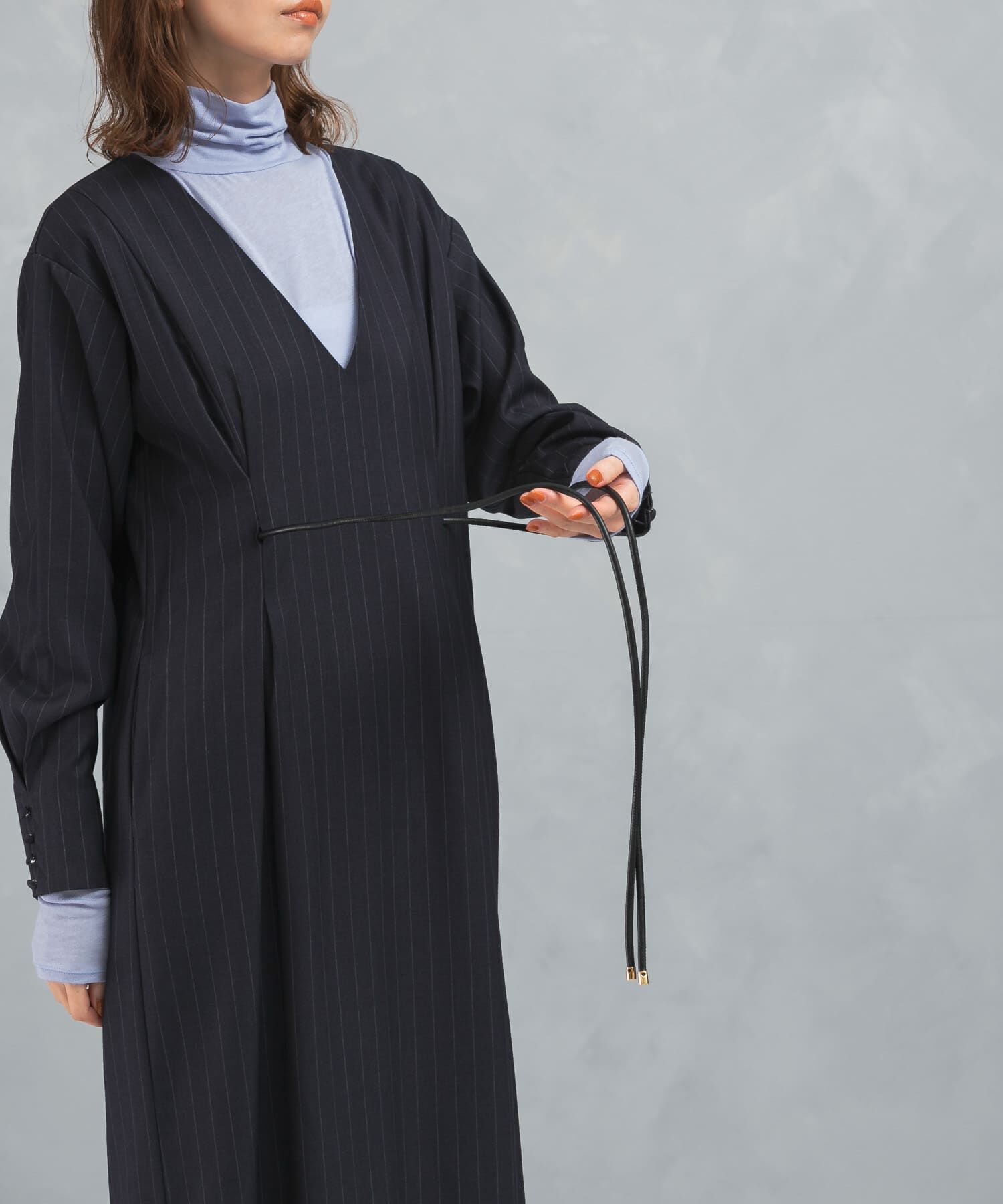 URBAN RESEARCH ROSSO「Vネックベルト付ストレートワンピース」|ワンピース|