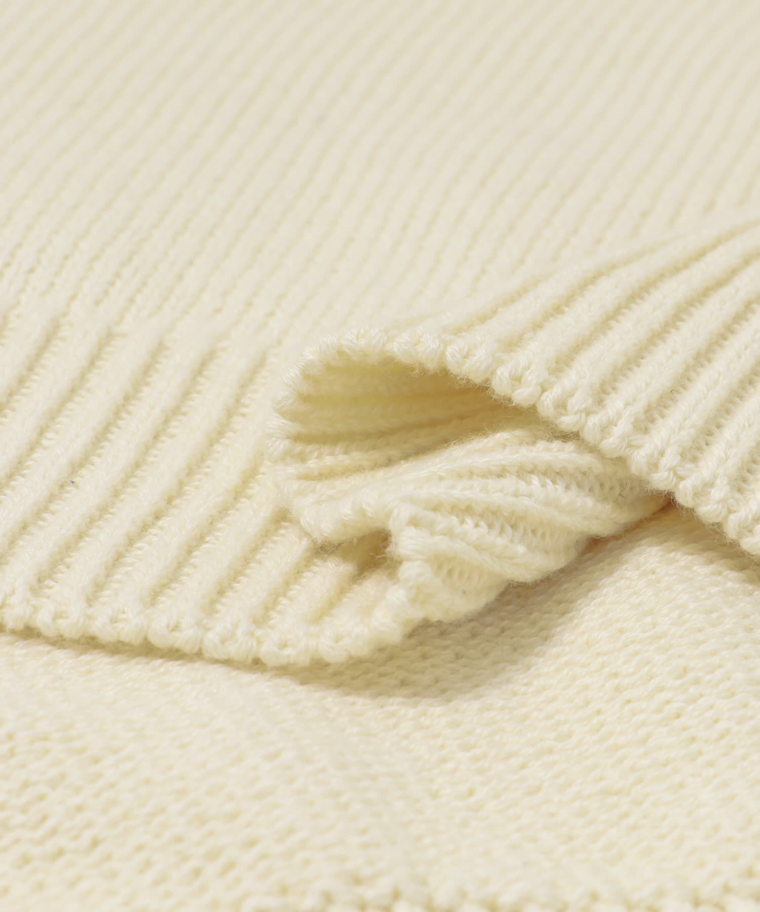 URBAN RESEARCH「『別注』RUSSELL ATHLETIC&times;UR　CREW NECK CARDIGAN」|カーディガン|