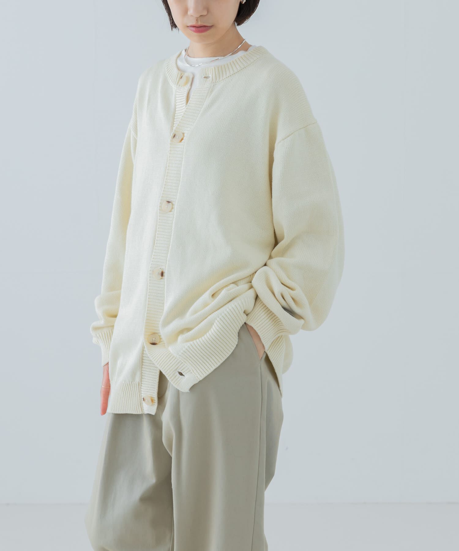 URBAN RESEARCH「『別注』RUSSELL ATHLETIC&times;UR　CREW NECK CARDIGAN」|カーディガン|