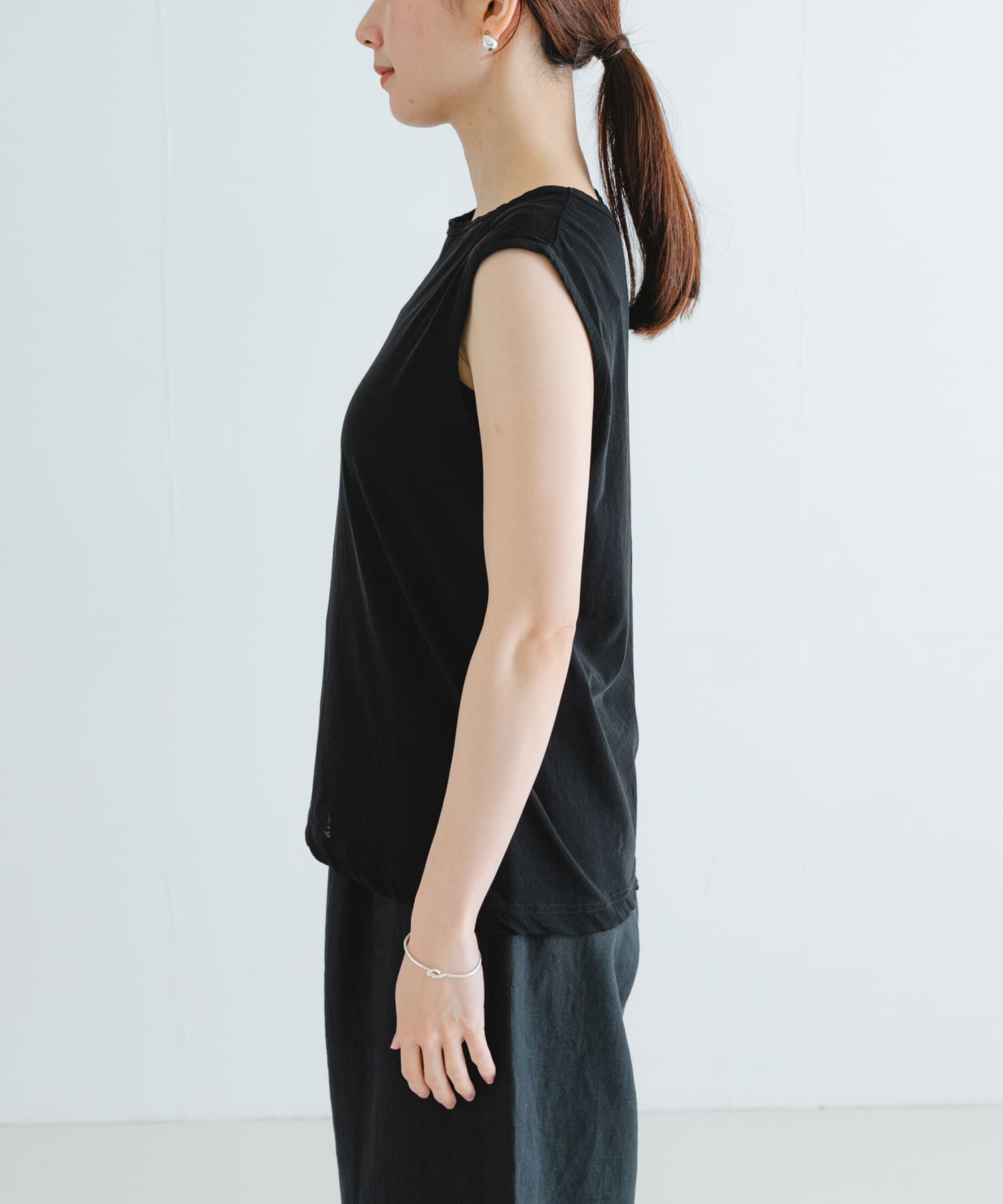 URBAN RESEARCH「new basic　ドライツイストノースリーブカットソー」|Tシャツ・カットソー|