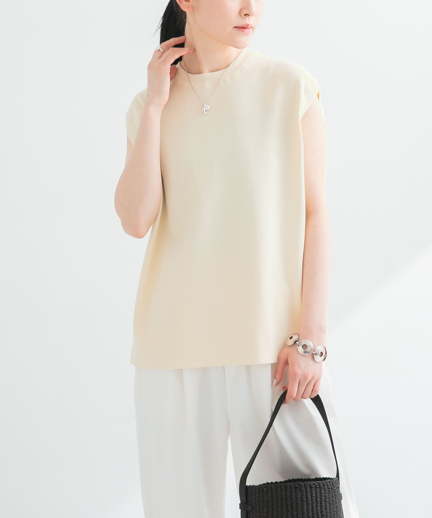 URBAN RESEARCH「フレンチスリーブチュニックニット」|ベスト・ジレ|