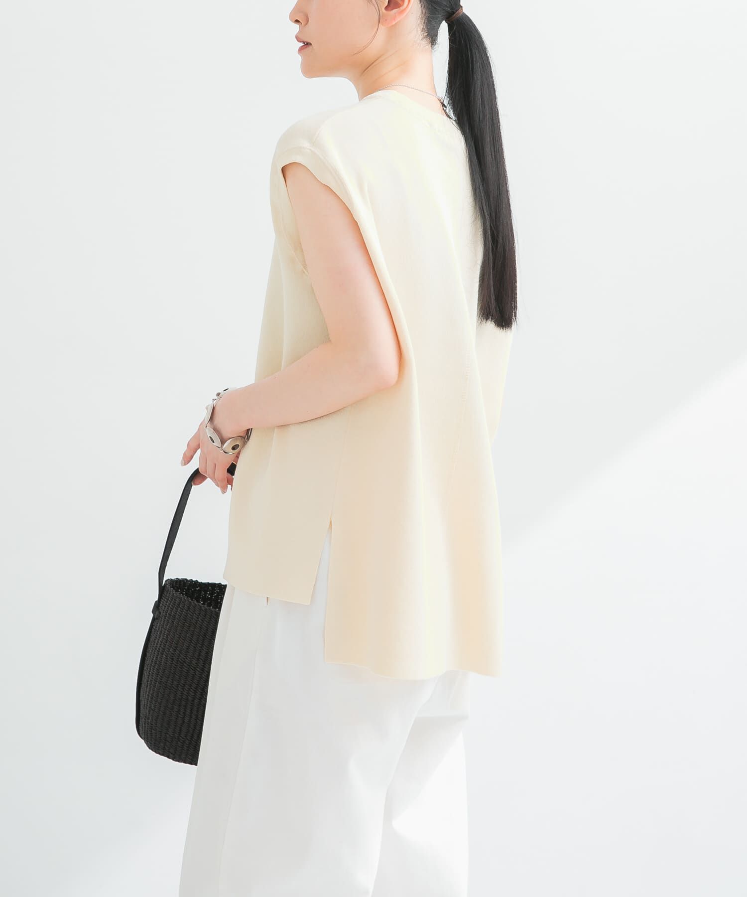 URBAN RESEARCH「フレンチスリーブチュニックニット」|ベスト・ジレ|