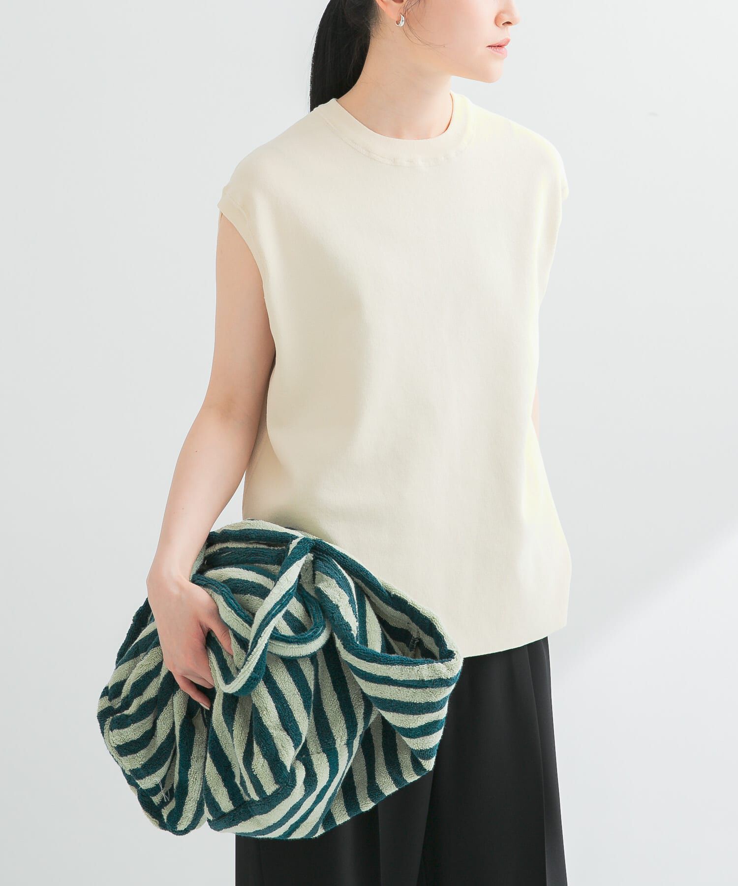 URBAN RESEARCH「フレンチスリーブチュニックニット」|ベスト・ジレ|