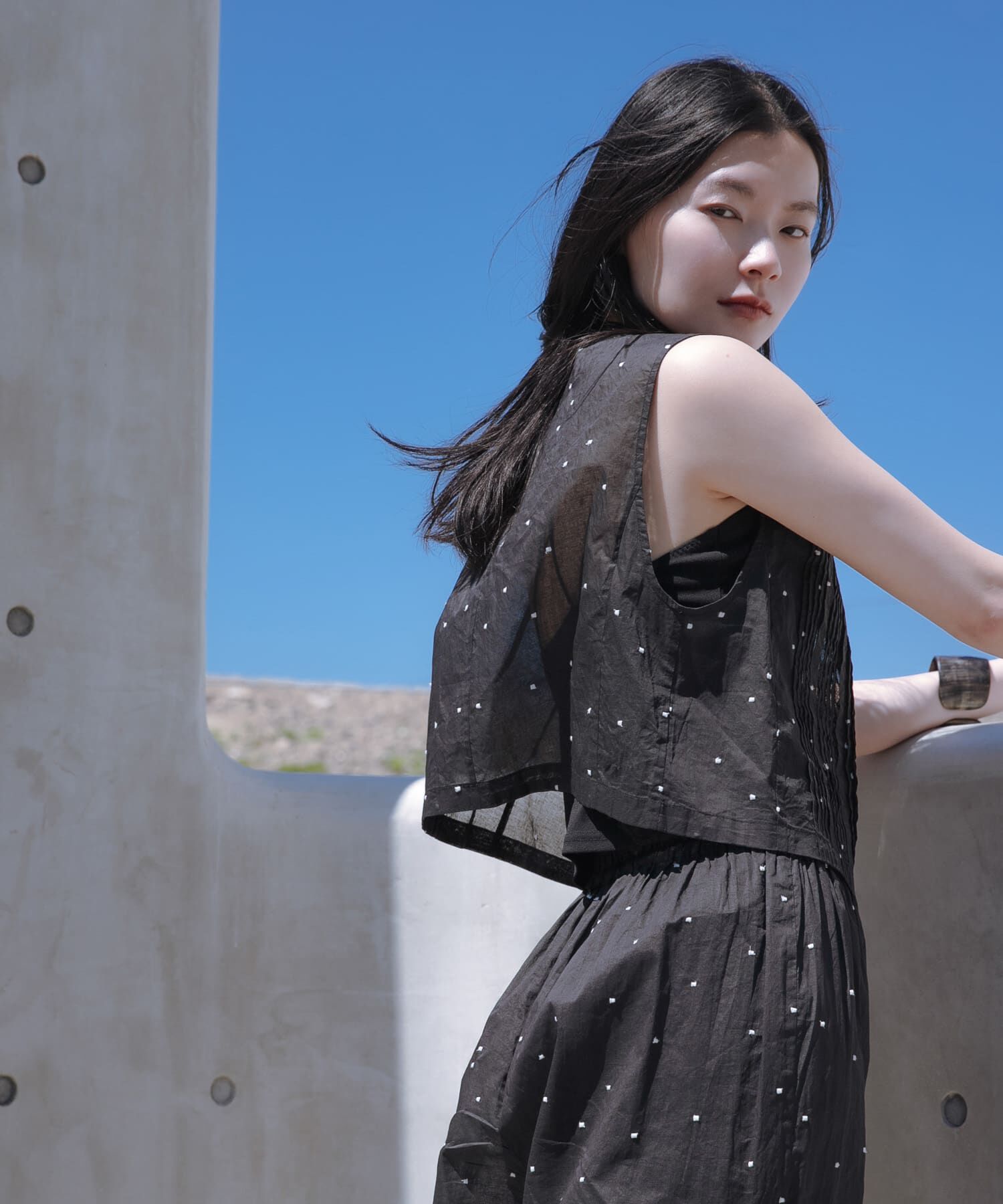 URBAN RESEARCH「new basic　オーガンジードットピンタックベスト」|ベスト・ジレ|