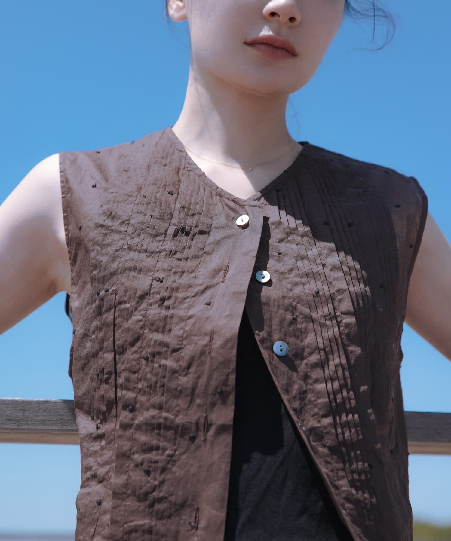 URBAN RESEARCH「new basic　オーガンジードットピンタックベスト」|ベスト・ジレ|
