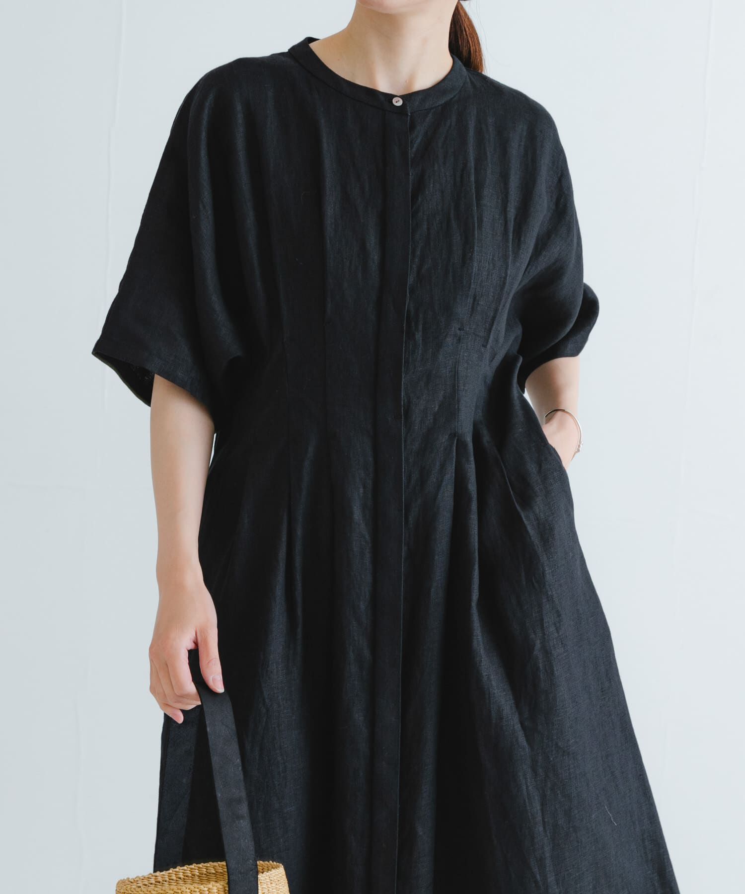 URBAN RESEARCH「『2サイズ展開』タックデザインリネンワンピース」|ワンピース|