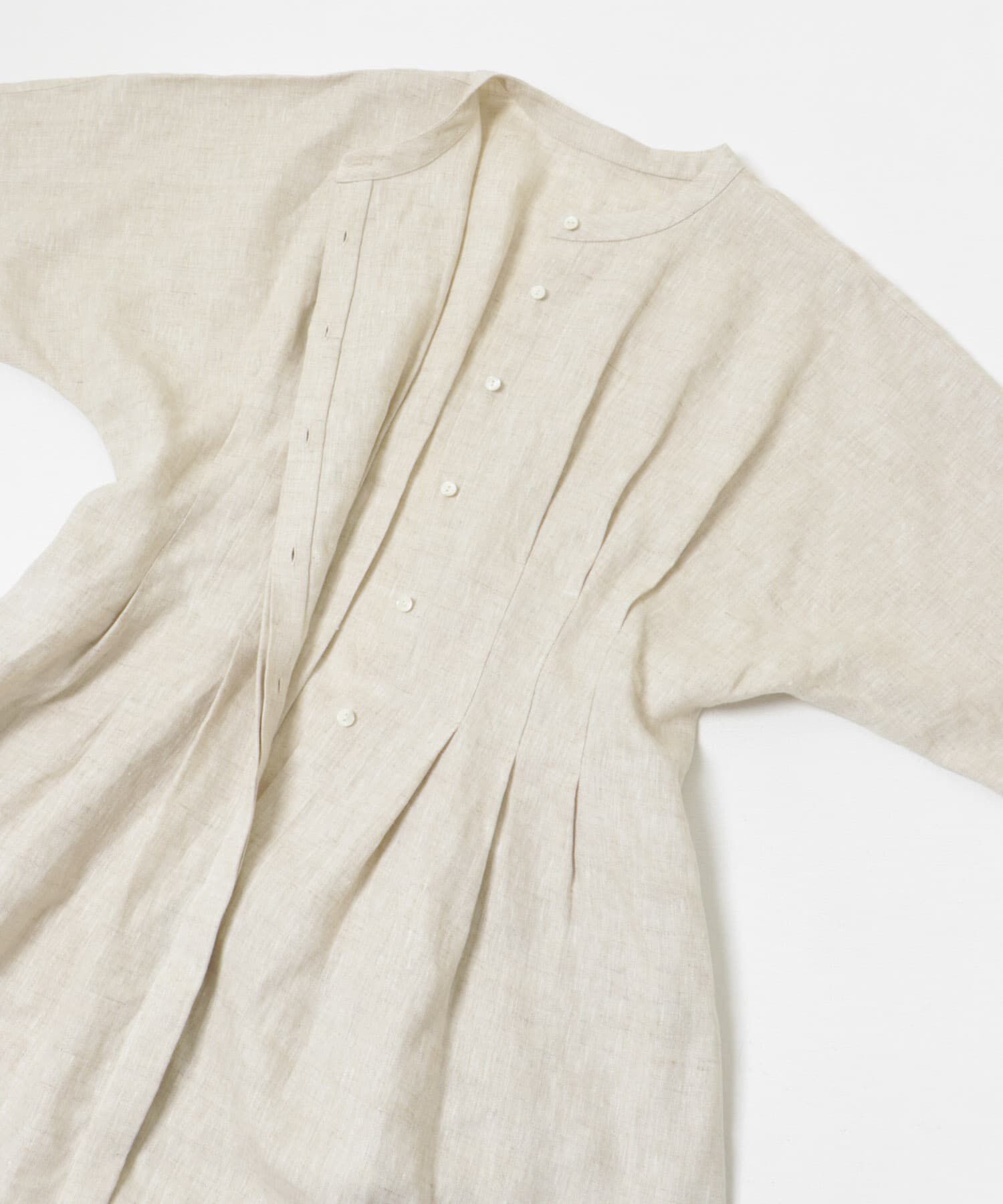 URBAN RESEARCH「『2サイズ展開』タックデザインリネンワンピース」|ワンピース|