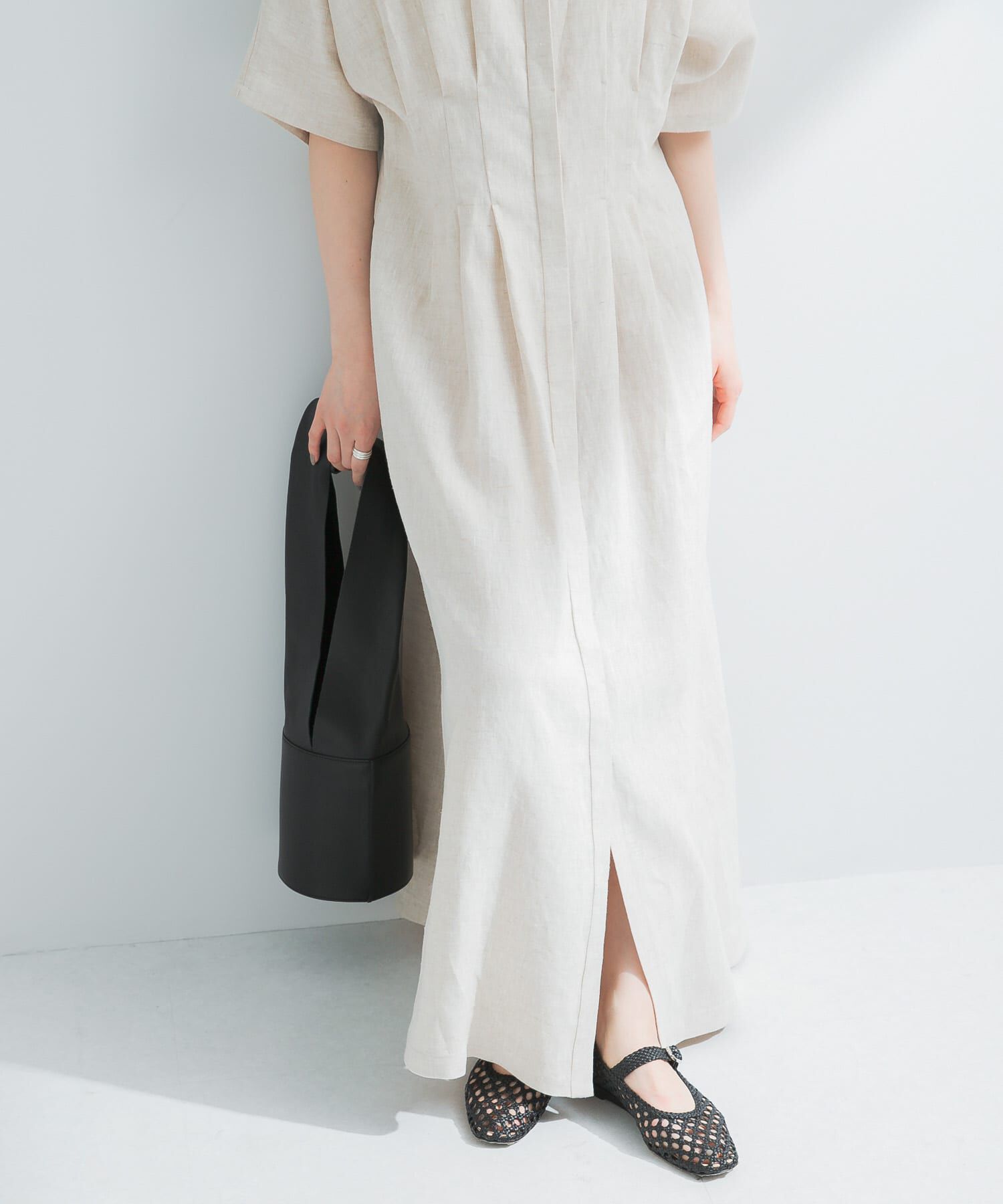 URBAN RESEARCH「『2サイズ展開』タックデザインリネンワンピース」|ワンピース|